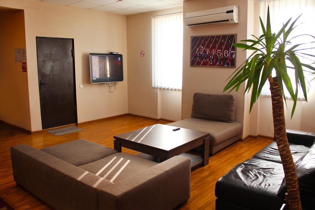Athletics Hotel Tbiliszi Kültér fotó