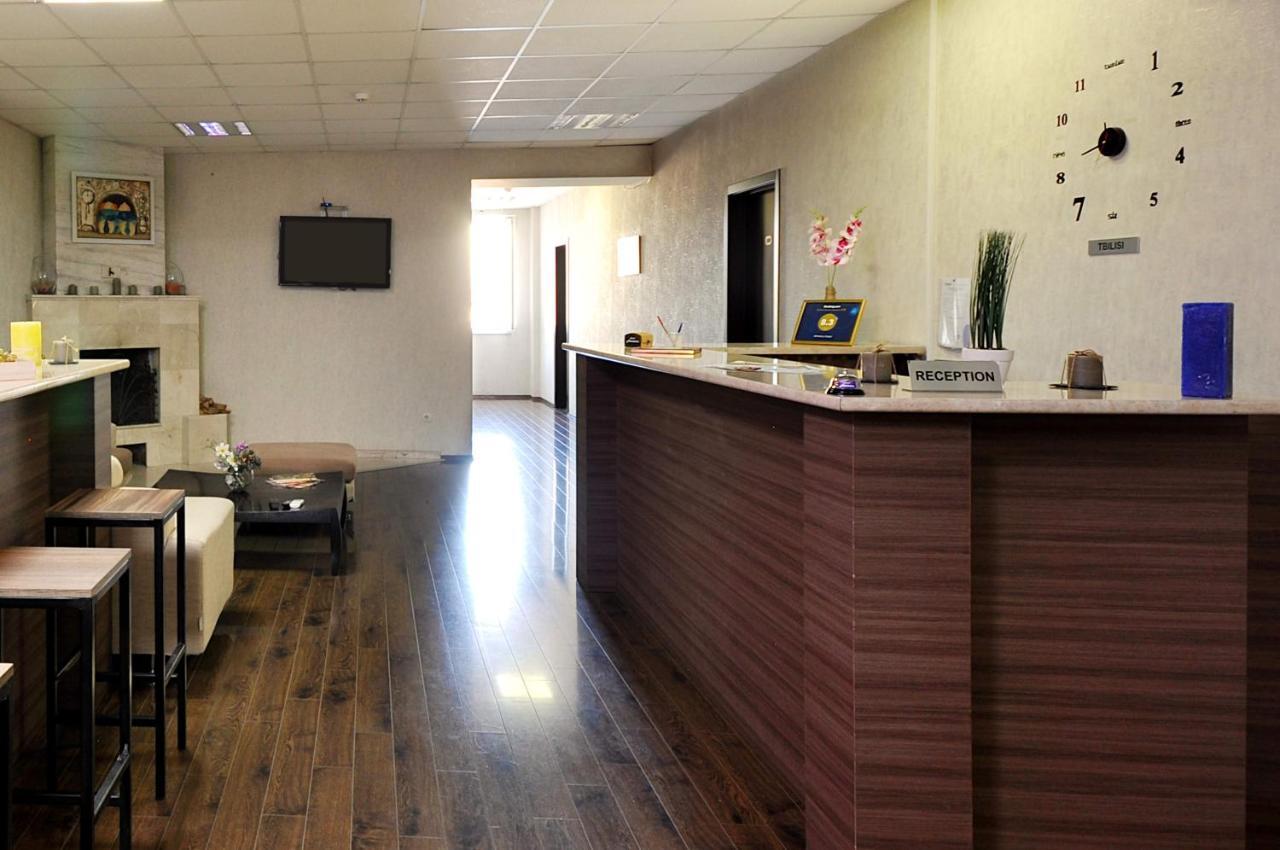 Athletics Hotel Tbiliszi Kültér fotó